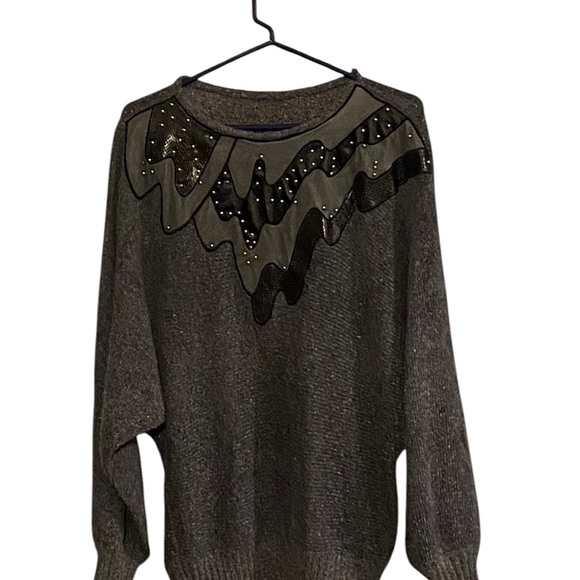 VTG 80s silk blend Black Gray Crew Neck Sweater leather stud detail glam rock - Picture 1 of 6